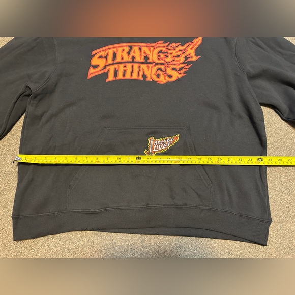TARGET Men's Stranger Things Hawkins Heroes Pullover Sweatshirt Hoodie Black - Picture 12 of 14